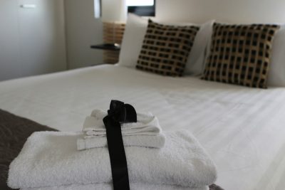 1 bedroom apartment marina view